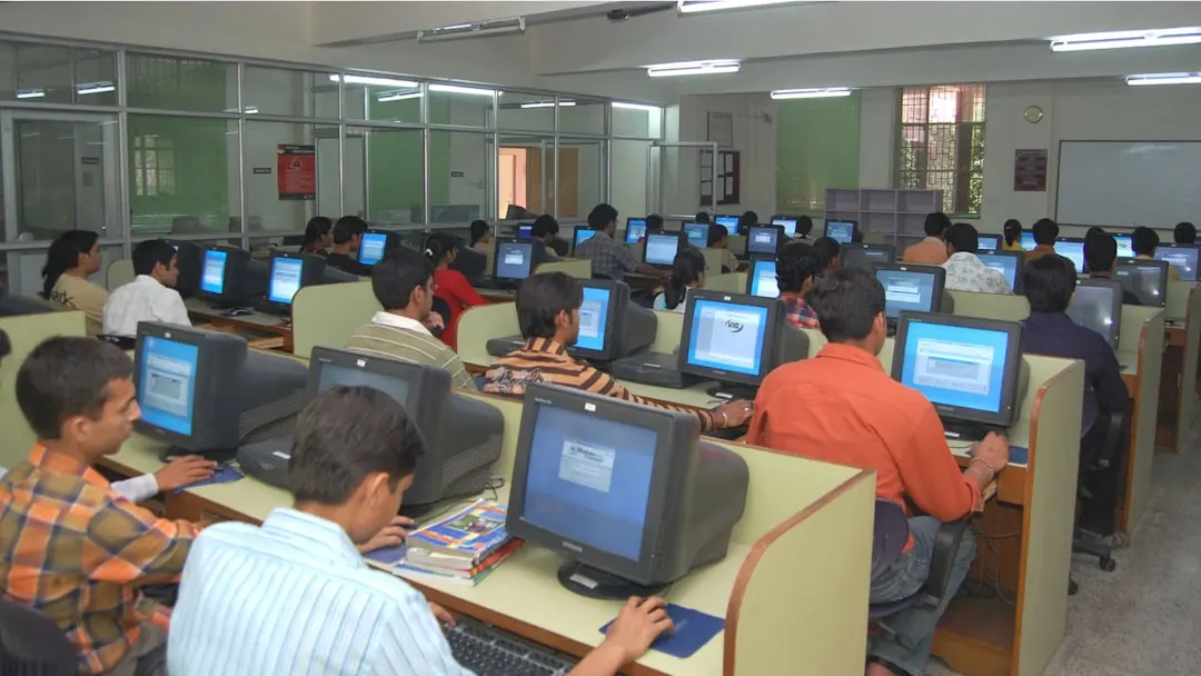 Computer science university lecture hall for an article by Atlanta based Software Engineer, Namir Ahmed.