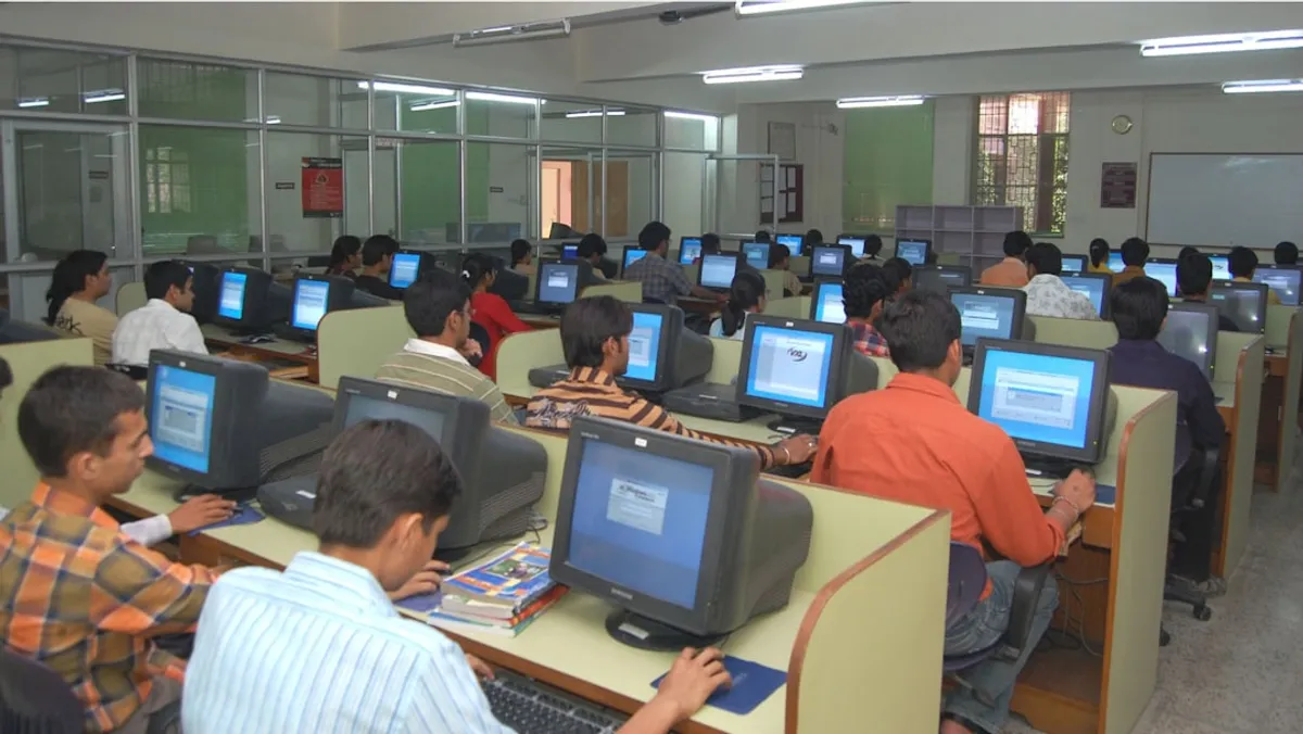 Computer science university lecture hall for an article by Atlanta based Software Engineer, Namir Ahmed.
