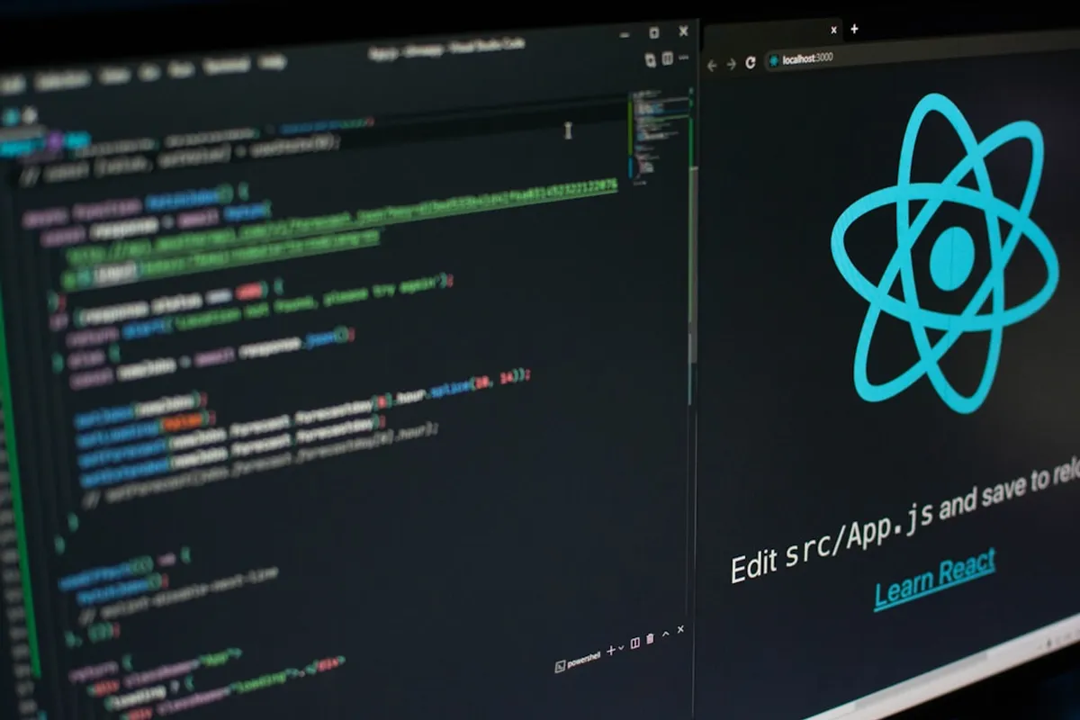 React logo component diagram for an article by Atlanta based Software Engineer, Namir Ahmed.